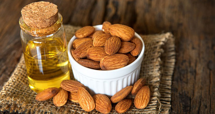 Almond oils to reduce wrinkles